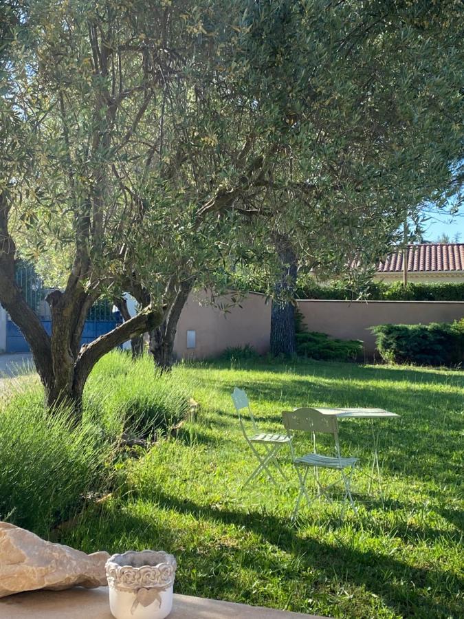 Villa Et Maisonnette Provencales Carpentras Luaran gambar